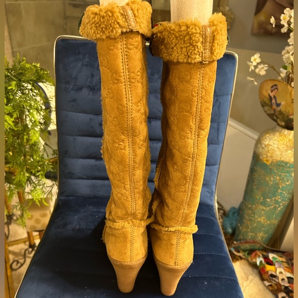 Gucci Wedge Boots Beige - Picture 5 of 5